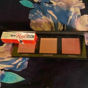 Blush palette and mascara